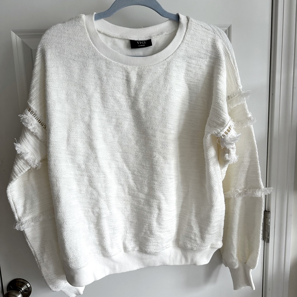 NWOT Vici fringe sweatshirt!